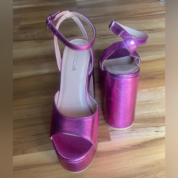 SODA Y2K Metallic Fuchsia Platform Chunky Heel sz 7 - Picture 10 of 15